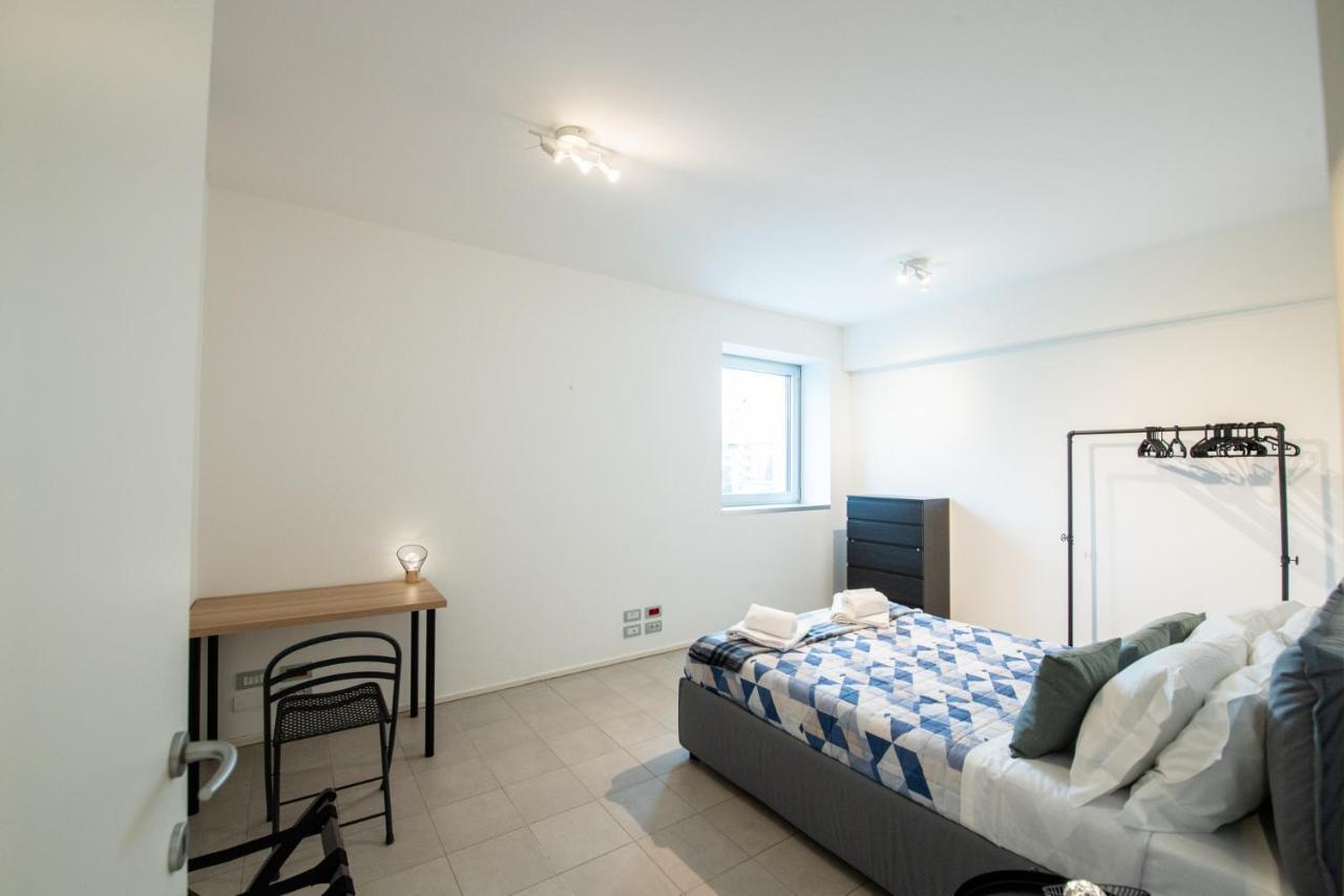 350 M Dalla Stazione L Parcheggio Free L Nova Loft Apartment Parma Exterior photo