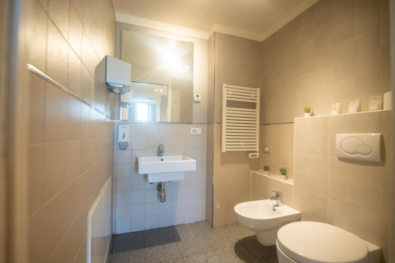 350 M Dalla Stazione L Parcheggio Free L Nova Loft Apartment Parma Exterior photo
